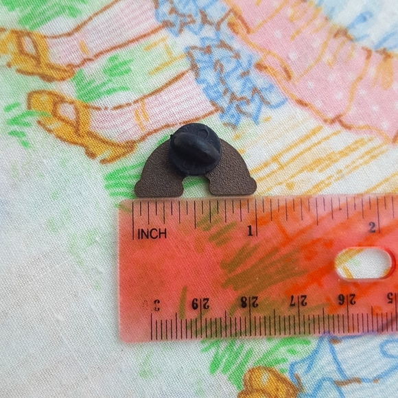 Rainbow 🌈 Pin - Picture 3 of 4